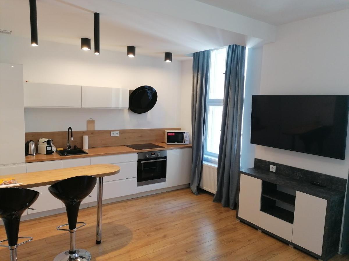 Kazimierz Old Town Apartments Красков Екстериор снимка